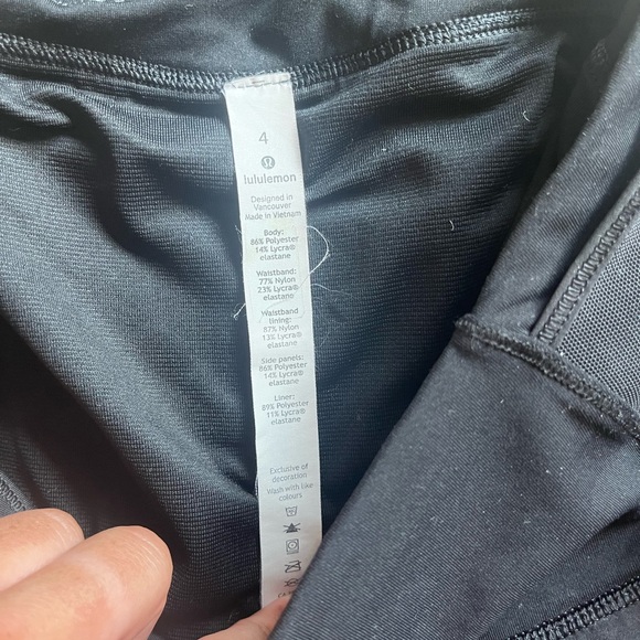Black lululemon speed up mid rise 4” shorts - Picture 4 of 4